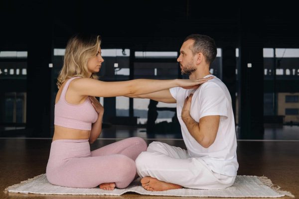 Dvandva - Yoga für Zwei - Gemeinsame Yogapraxis für Paare, Freunde, Familie – Bild 4